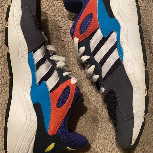 Adidas athletic shoes - Picture 3 of 3